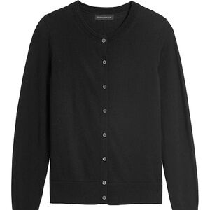 Banana Republic Classic Black Cardigan - 100% Wool - XS